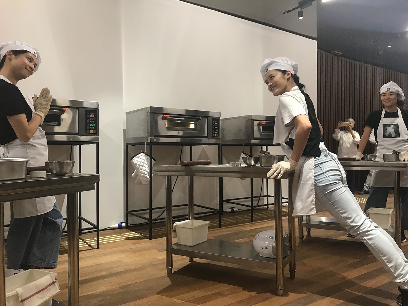 梁志和＋黃志恆參與香港大館當代美術館展的開幕展“拆棚”