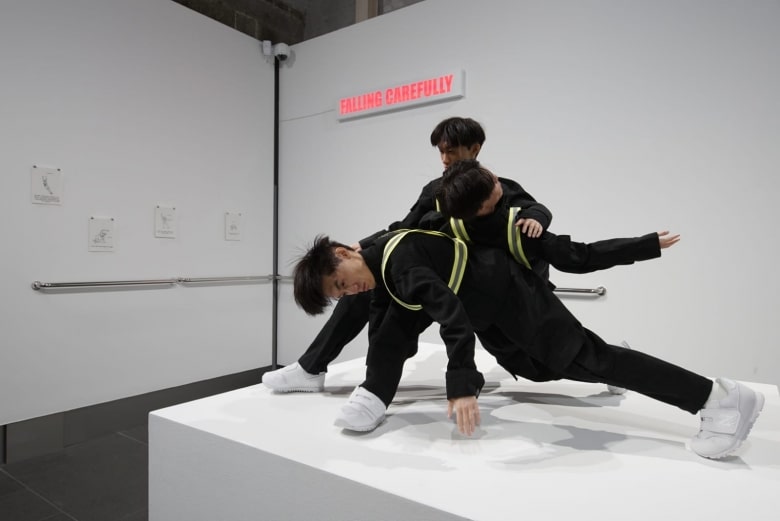 莊偉藝術家講座”Falling into Place: The Artistic Journey of Isaac Chong Wai”