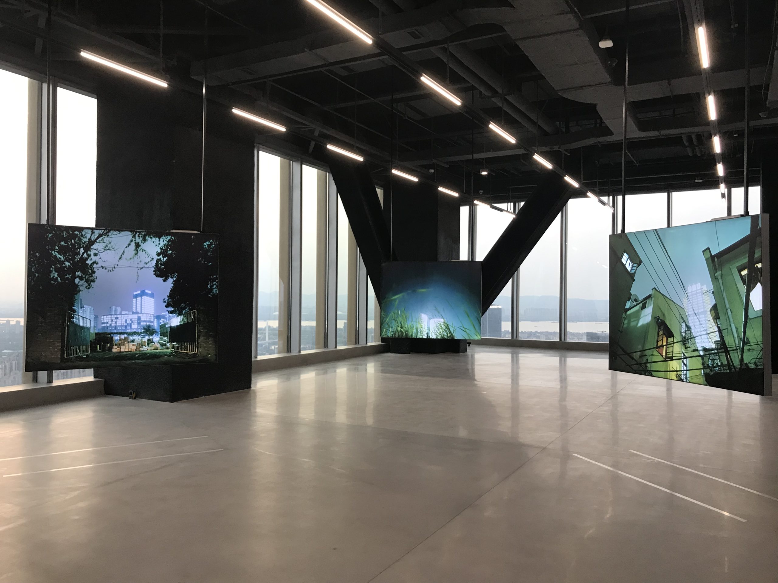 Jiang Pengyi participates in “With/Against the Flow” at G Museum, Nanjing