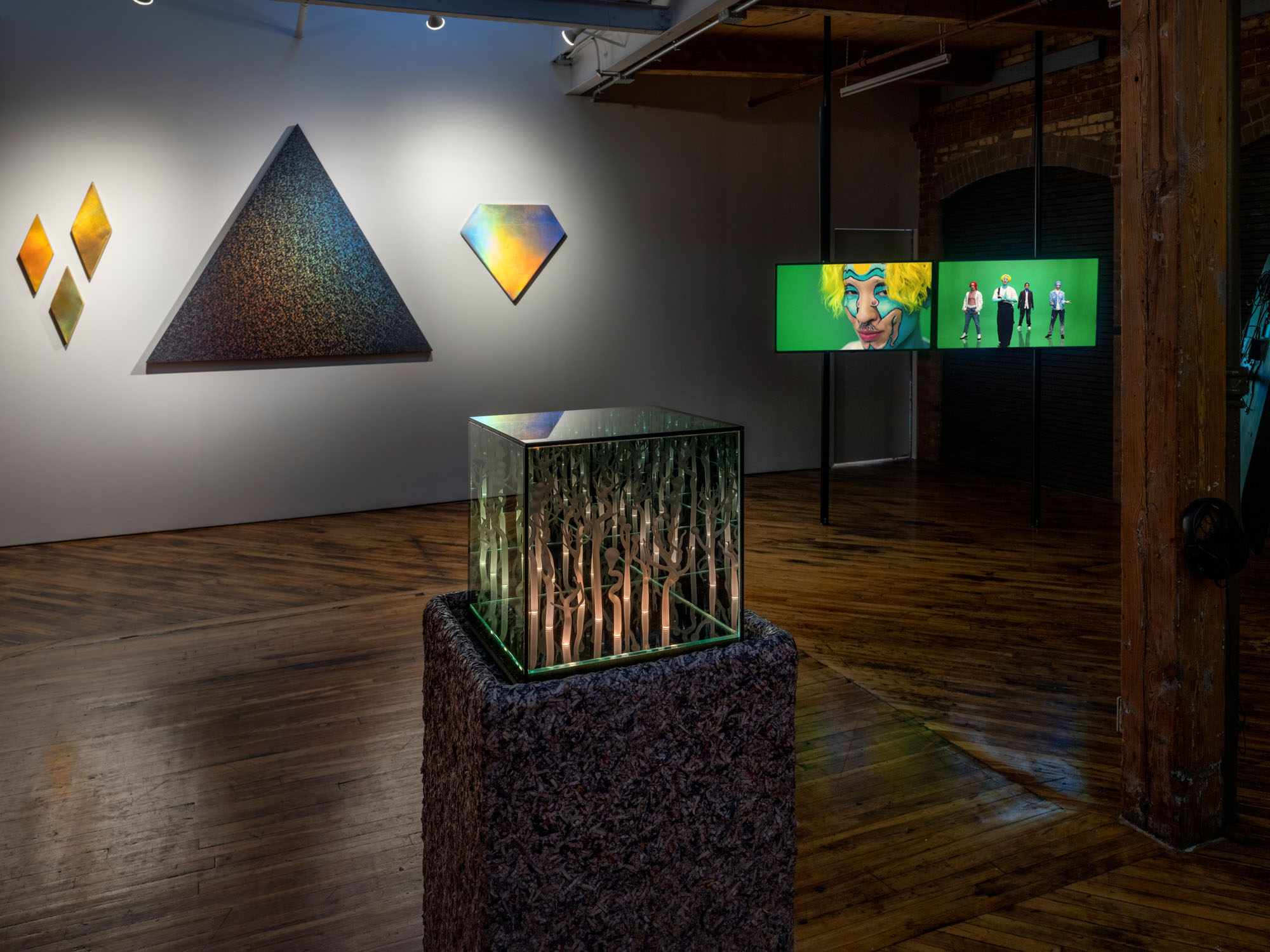 Sin Wai Kin participates in group exhibition “A psionic hope, astonishing dream” at Trinity Square Video, Toronto